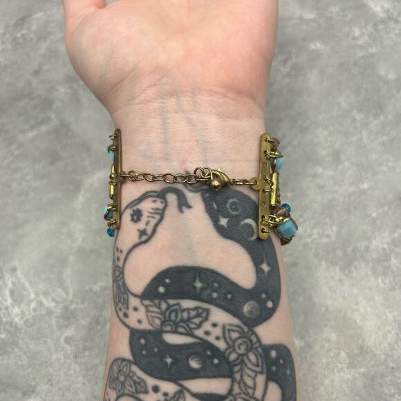 Vintage Brass Gold Tone Blue Beaded Rhinestones Chain Bracelet - Picture 6 of 14